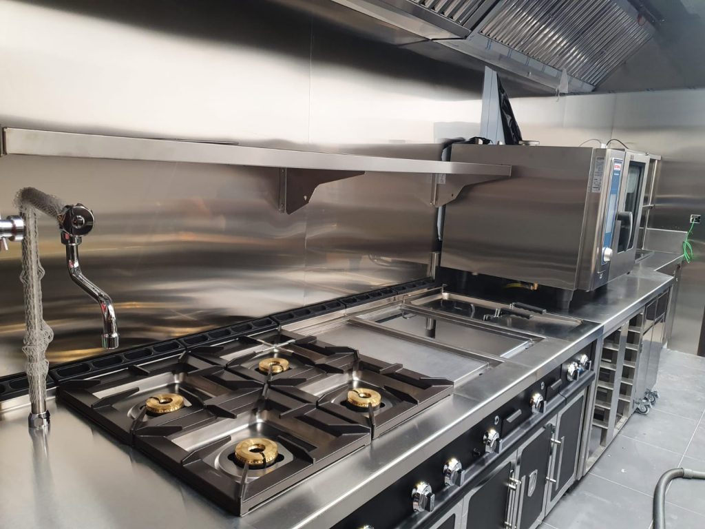 KOGRAS PLUS el limpiador espumogeno que toda cocina industrial necesita